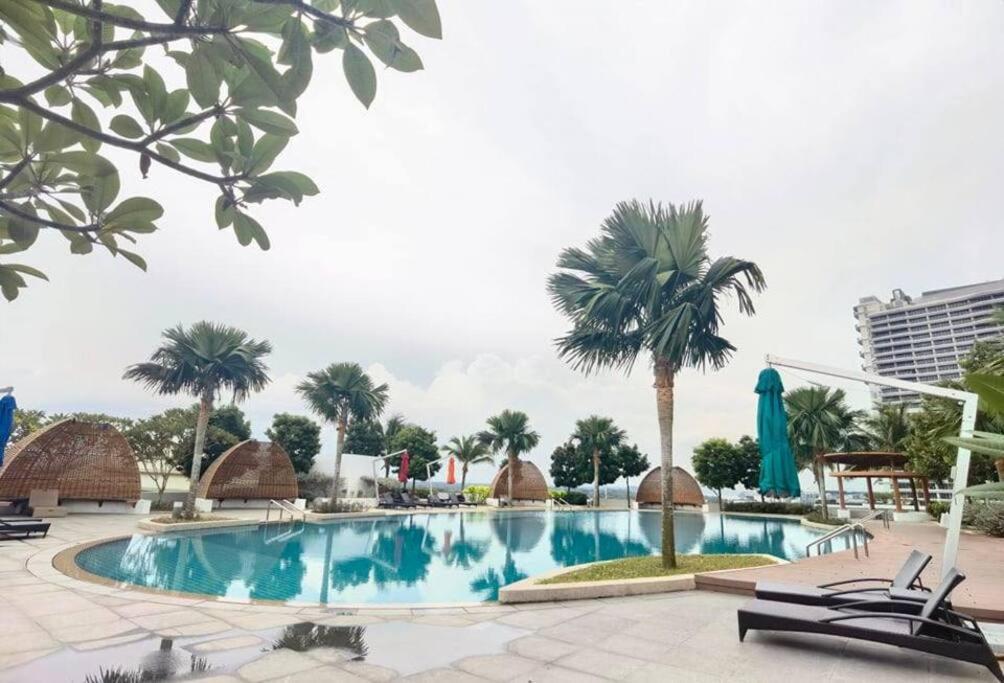 C0704 Almas Suite Seaview & Netflix Stay Нусаджая Екстериор снимка