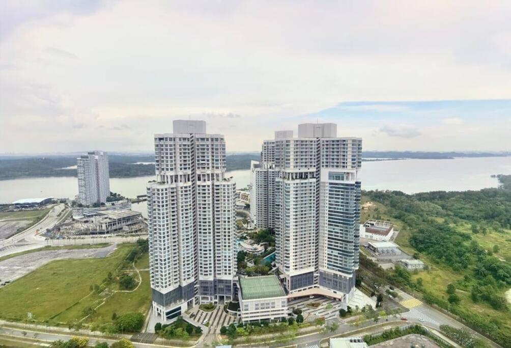 C0704 Almas Suite Seaview & Netflix Stay Нусаджая Екстериор снимка